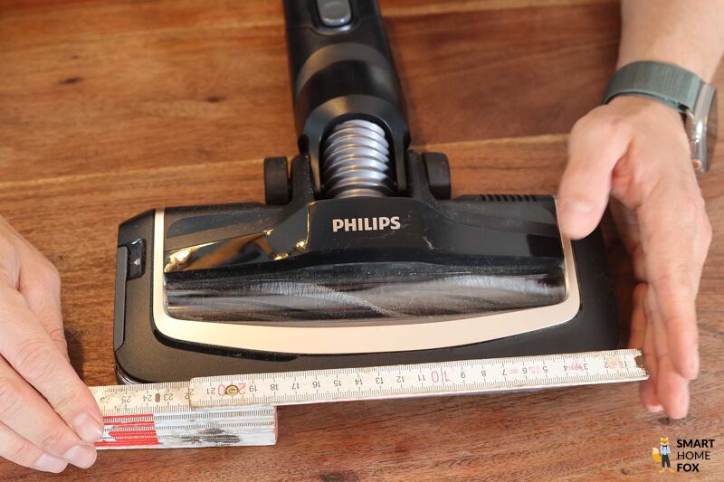 Philips Aquatrio 9000 Cordless beim Vermessen
